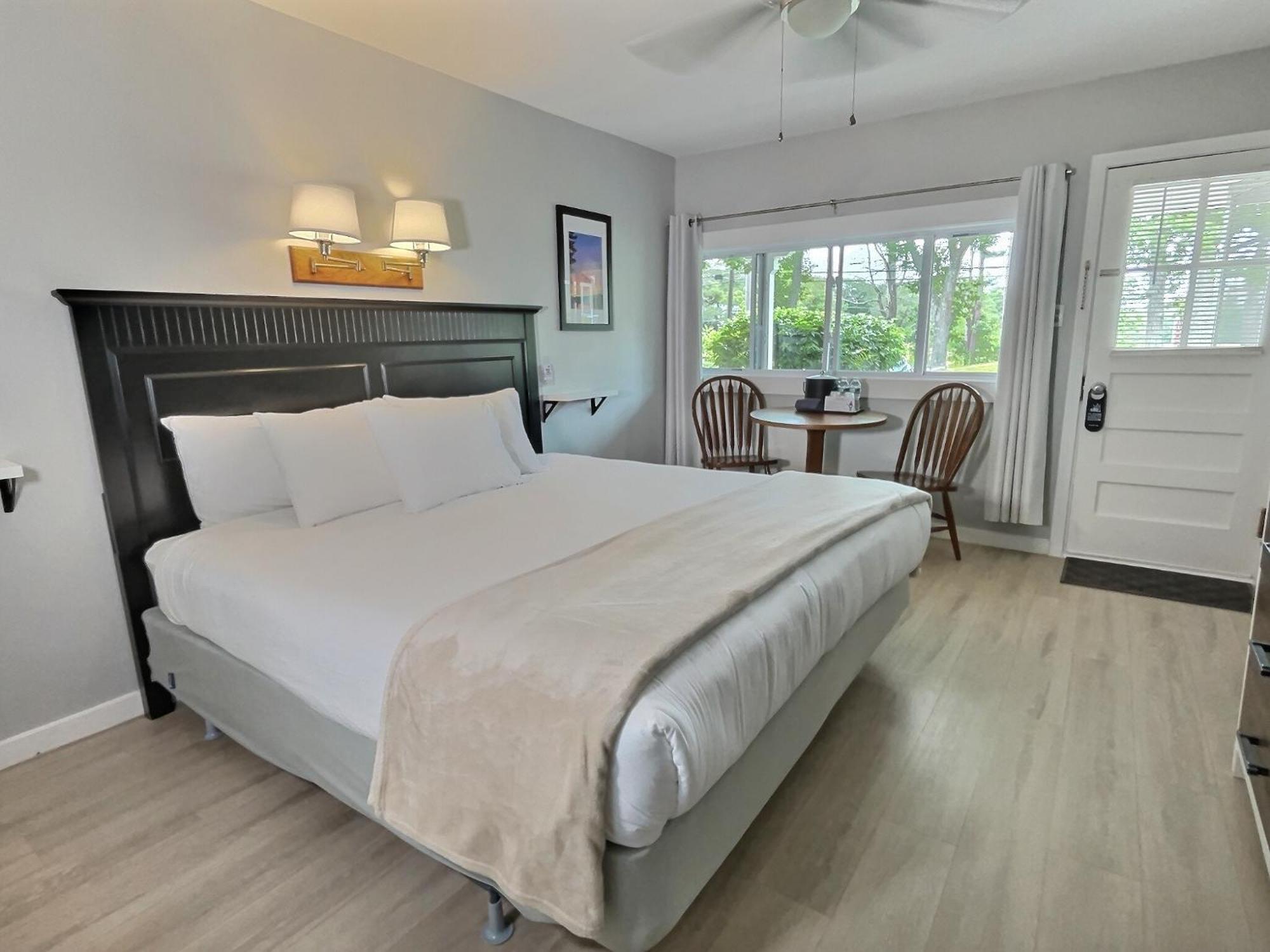 Staying Near Rachel Carson Refuge: 4 Family Hotels Compared