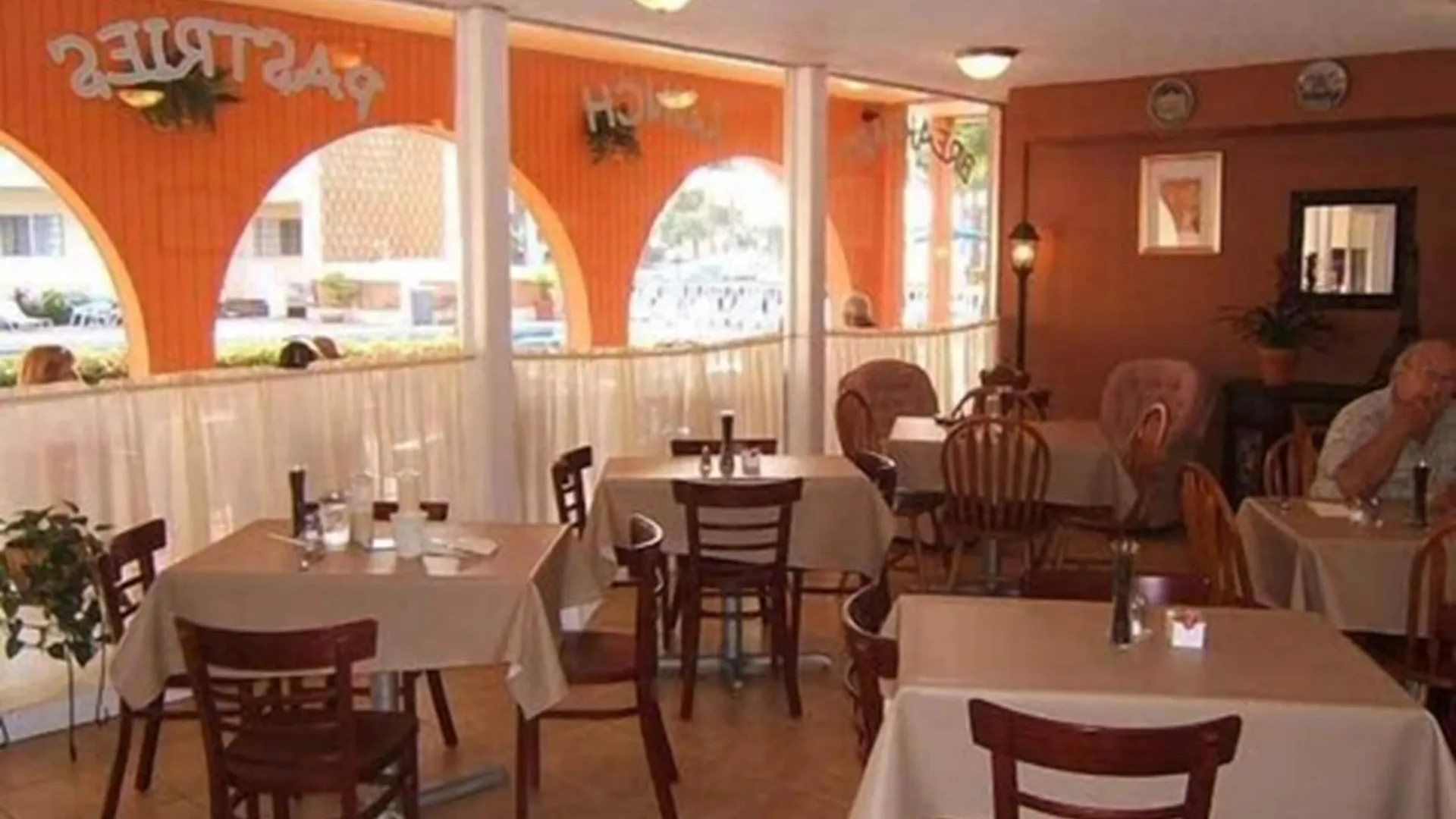 4 Budget Hotels Near Big Easy Casino That Deliver Value