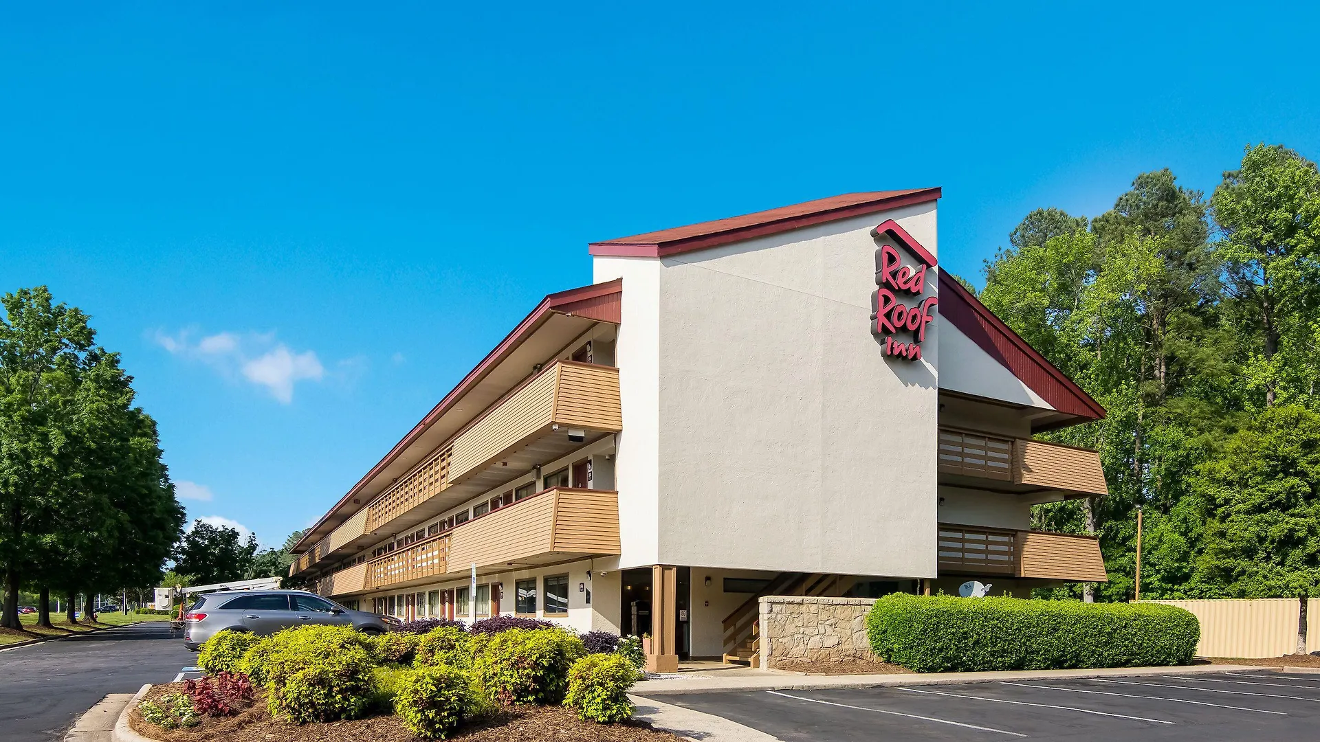 4 Budget Hotels Near Durham Academy Worth Booking Now